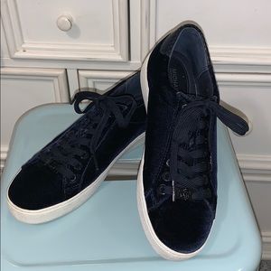 Micheal Kors Tennis Shoes😍